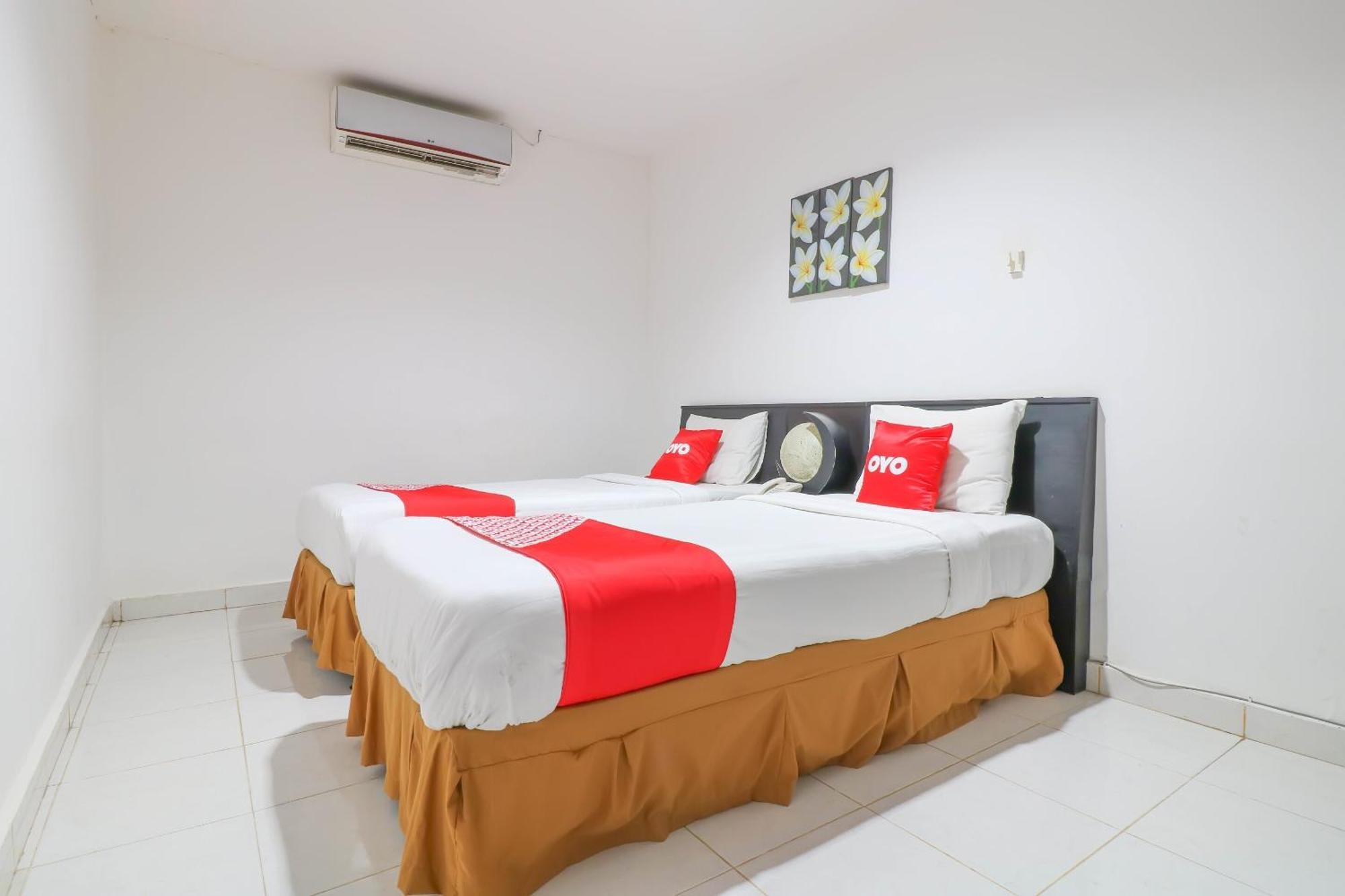 Capital O 1666 Grand Pudjawan Hotel Near Kuta Beach Exterior foto