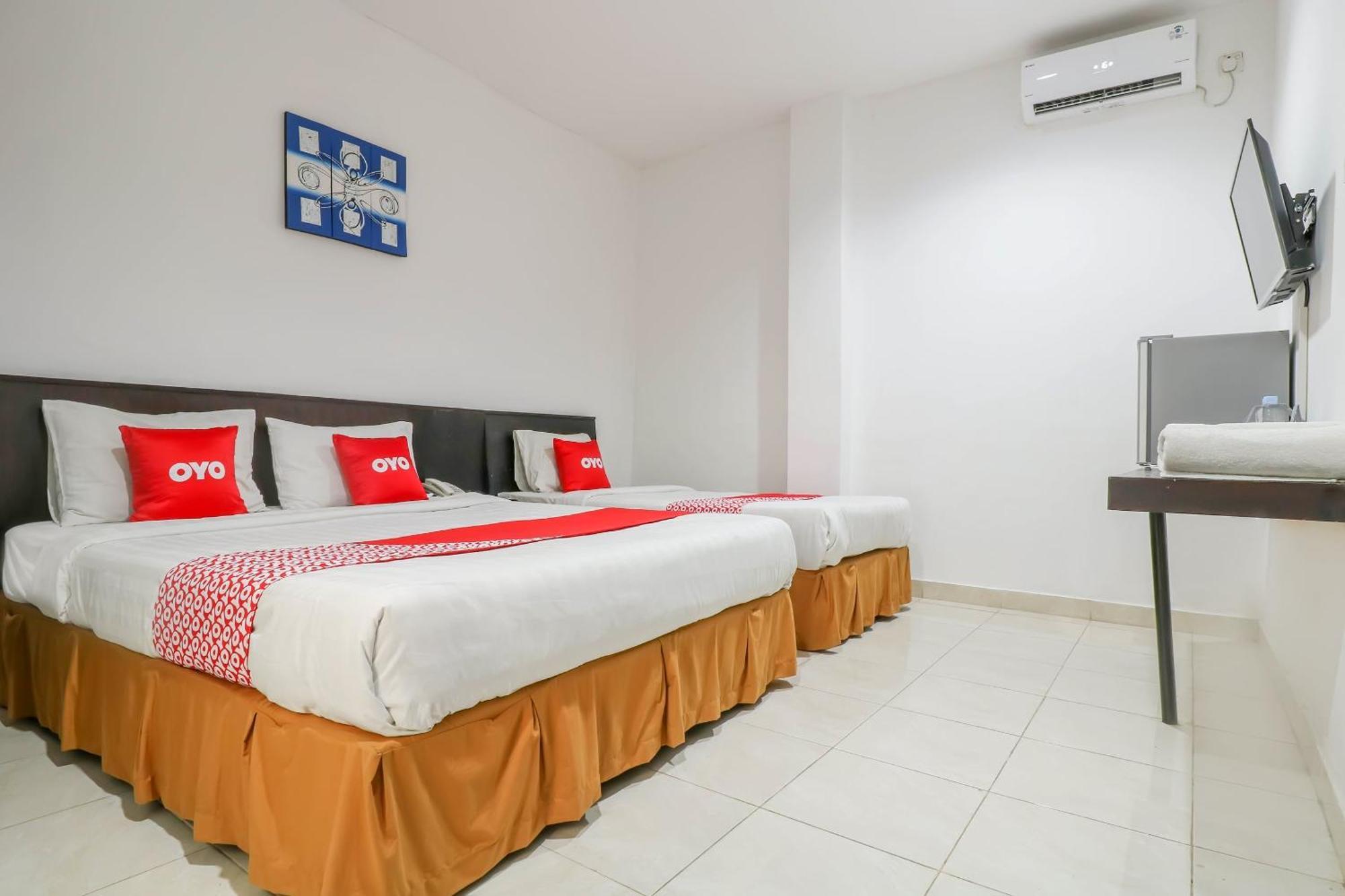 Capital O 1666 Grand Pudjawan Hotel Near Kuta Beach Exterior foto